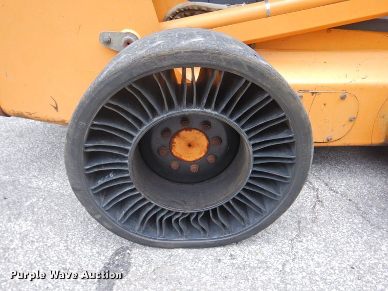 image for item DP4765 1999 Case 95XT  skid steer loader