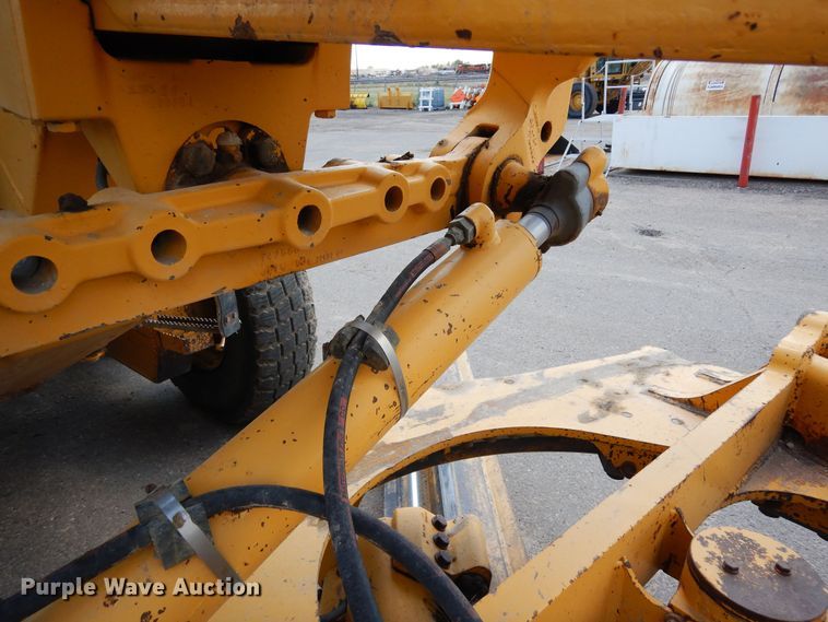 image for item DR1292 2003 John Deere 770CH Series II  motor grader