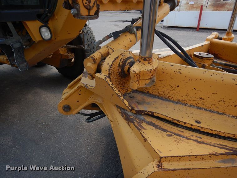 image for item DR1292 2003 John Deere 770CH Series II  motor grader