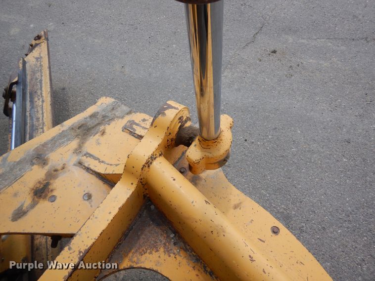 image for item DR1292 2003 John Deere 770CH Series II  motor grader