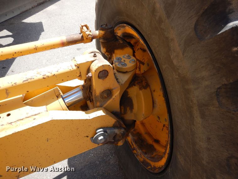 image for item DR1292 2003 John Deere 770CH Series II  motor grader