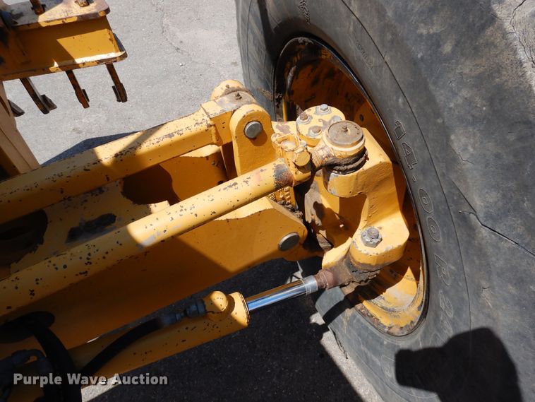 image for item DR1292 2003 John Deere 770CH Series II  motor grader