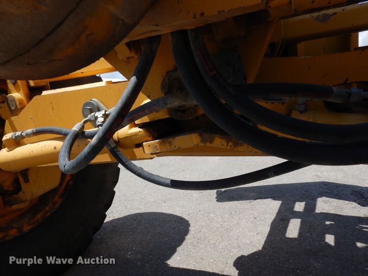 image for item DR1292 2003 John Deere 770CH Series II  motor grader