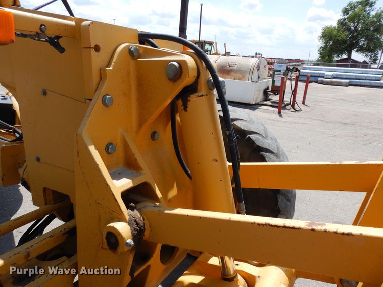 image for item DR1292 2003 John Deere 770CH Series II  motor grader