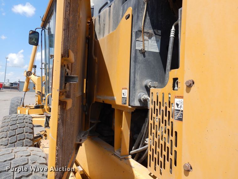 image for item DR1292 2003 John Deere 770CH Series II  motor grader