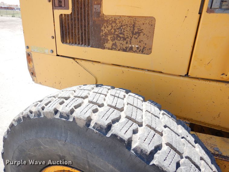 image for item DR1292 2003 John Deere 770CH Series II  motor grader