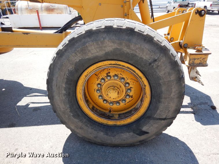 image for item DR1292 2003 John Deere 770CH Series II  motor grader