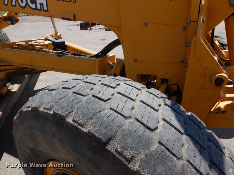 image for item DR1292 2003 John Deere 770CH Series II  motor grader