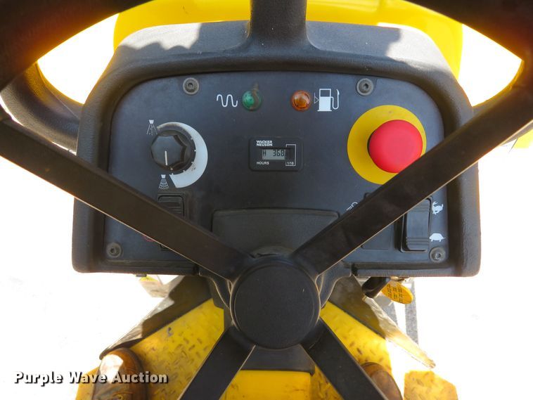 image for item FB9811 2009 Wacker Neuson RD12A  double drum roller