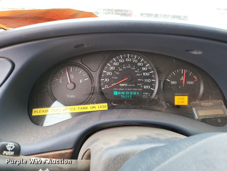 image for item IU9863 2002 Chevrolet Impala