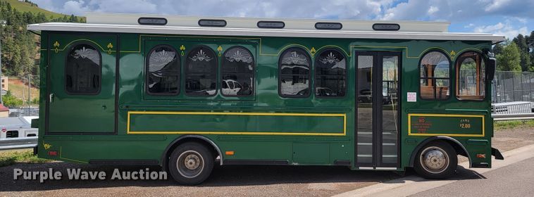 image for item JC9748 2017 Ford  trolley