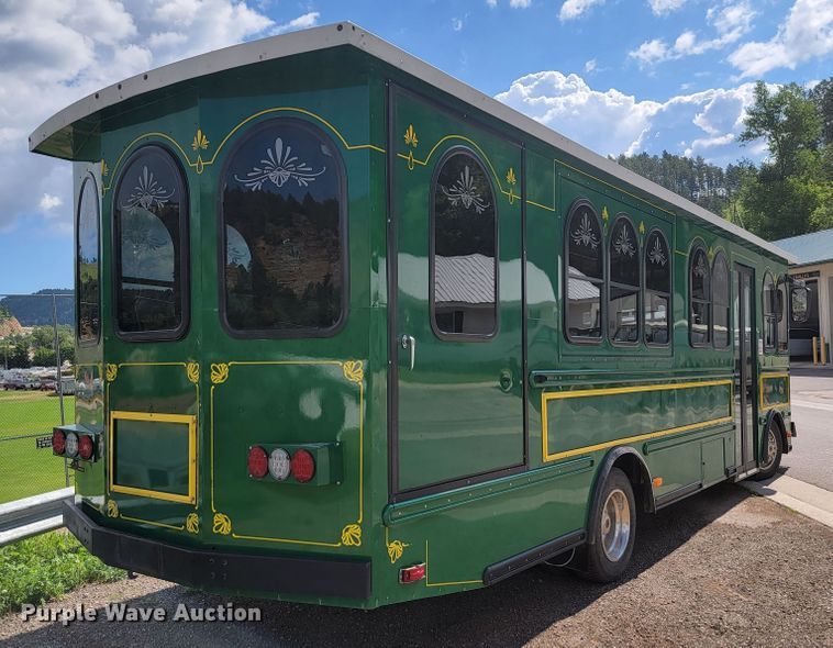 image for item JC9748 2017 Ford  trolley