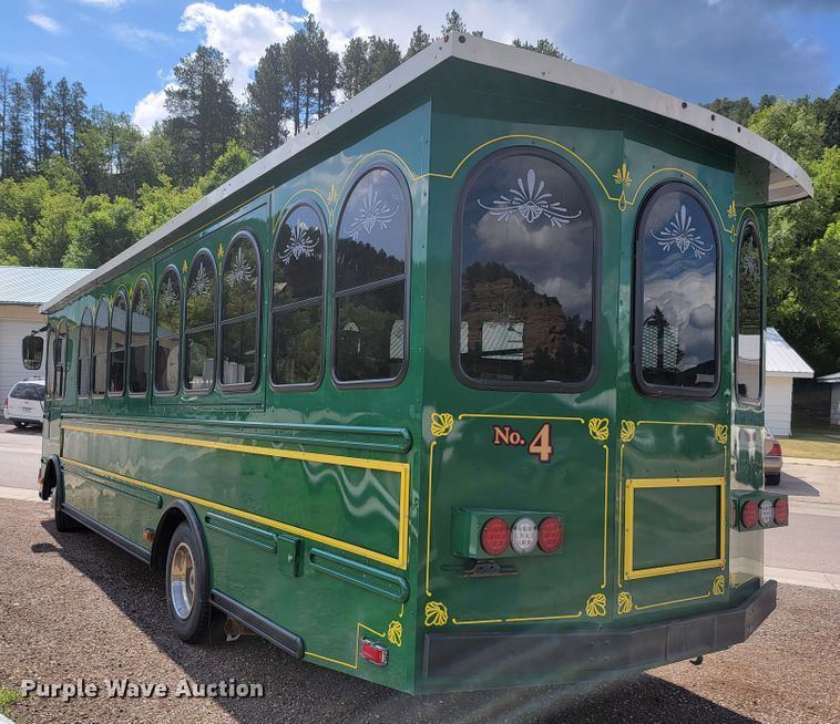 image for item JC9748 2017 Ford  trolley