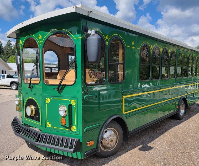 image for item JC9748 2017 Ford  trolley