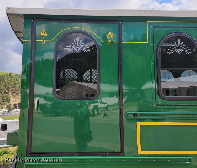 image for item JC9748 2017 Ford  trolley