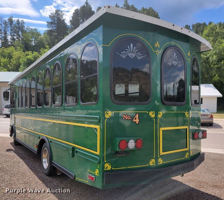 image for item JC9748 2017 Ford  trolley