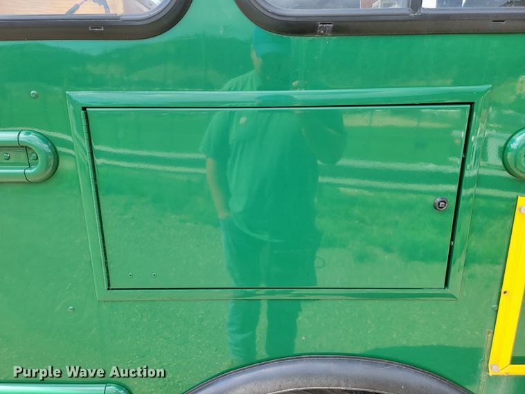 image for item JC9748 2017 Ford  trolley