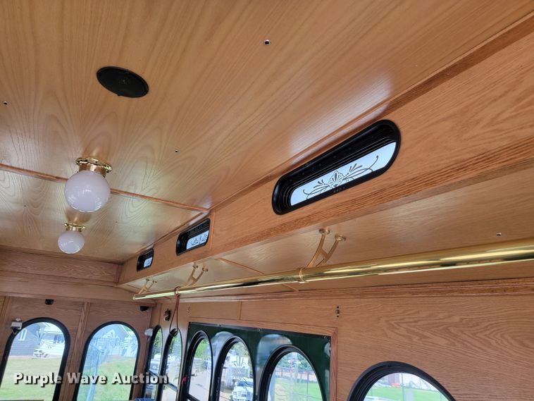 image for item JC9748 2017 Ford  trolley