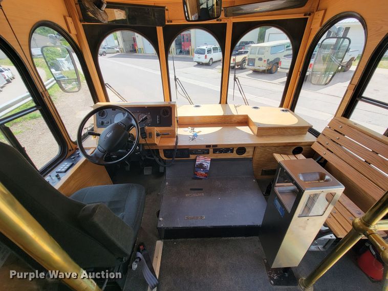 image for item JC9748 2017 Ford  trolley