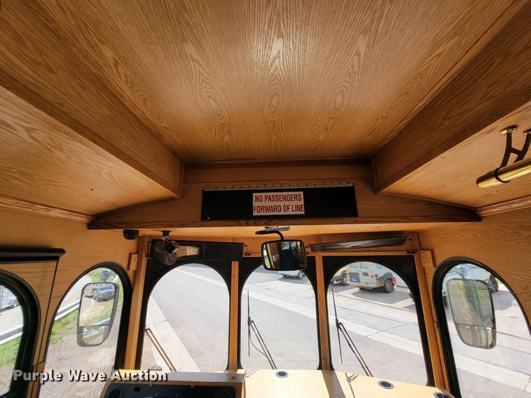 image for item JC9748 2017 Ford  trolley