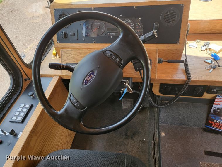 image for item JC9748 2017 Ford  trolley