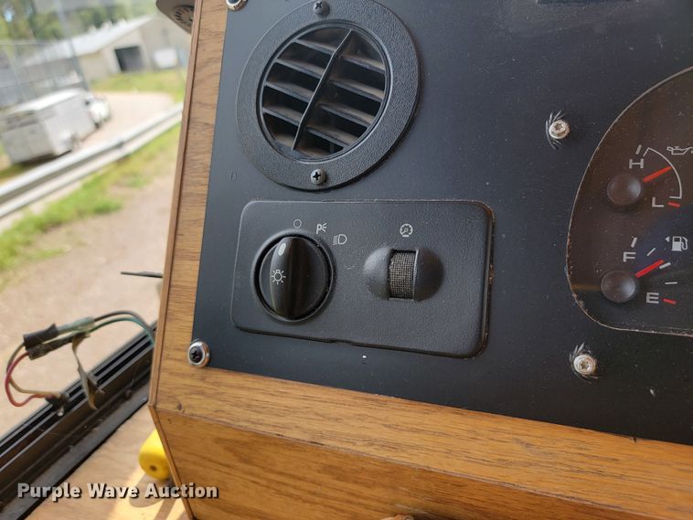 image for item JC9748 2017 Ford  trolley