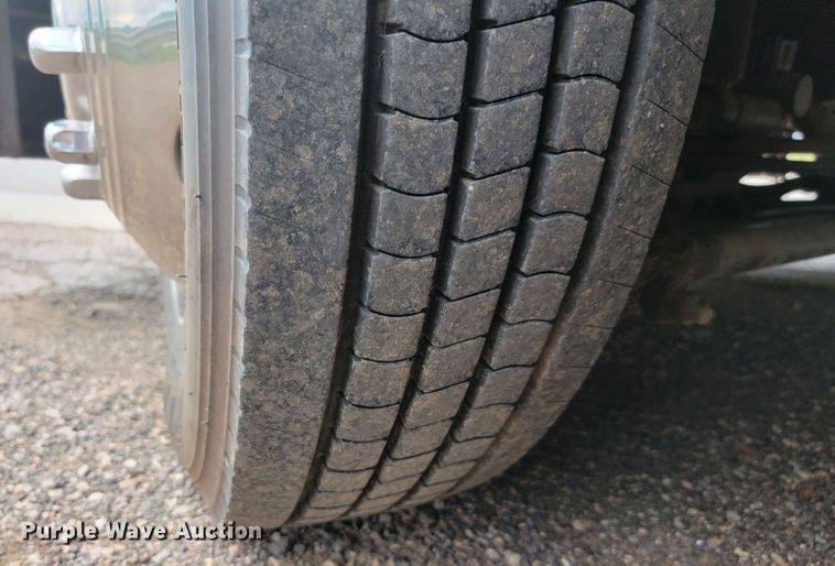 image for item JC9748 2017 Ford  trolley