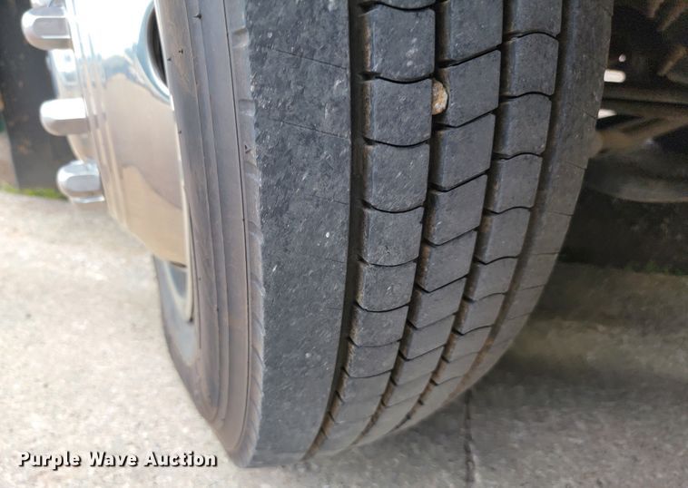 image for item JC9748 2017 Ford  trolley