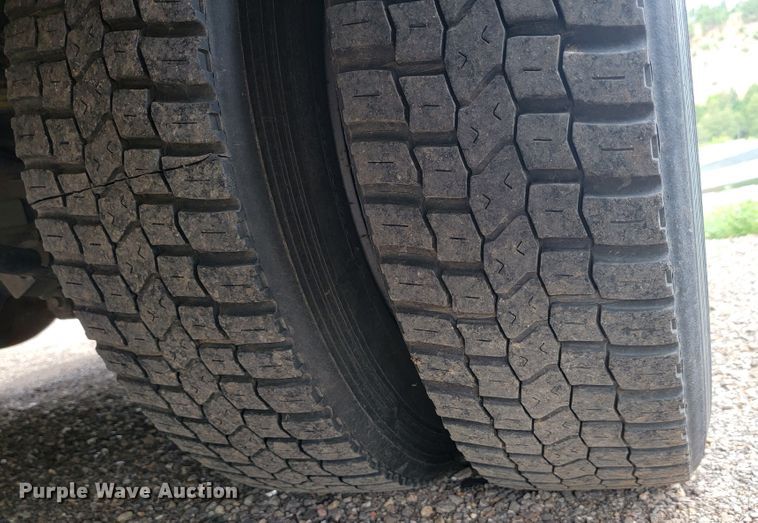 image for item JC9748 2017 Ford  trolley