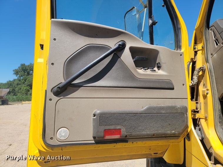 image for item JC9796 2008 Sterling LT9500  dump truck