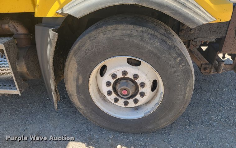 image for item JC9796 2008 Sterling LT9500  dump truck