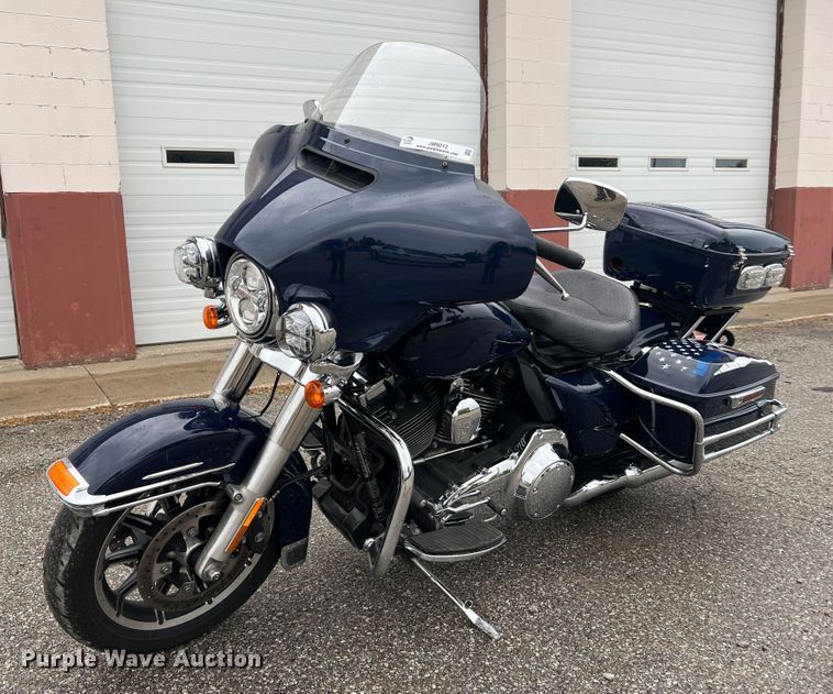 image for item JM9212 2014 Harley Davidson Electra Glide FLHTP Police  motorcycle