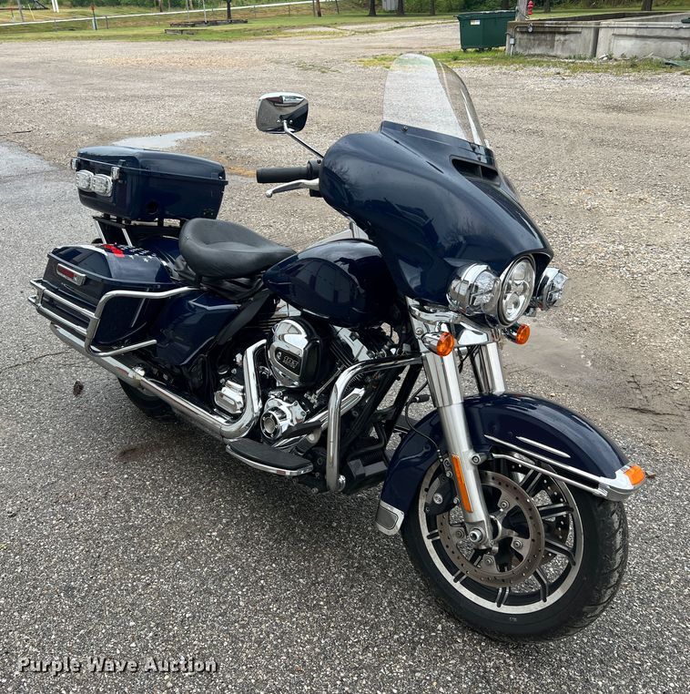 image for item JM9212 2014 Harley Davidson Electra Glide FLHTP Police  motorcycle