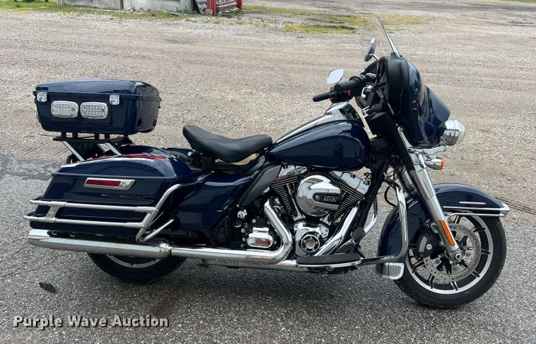 image for item JM9212 2014 Harley Davidson Electra Glide FLHTP Police  motorcycle