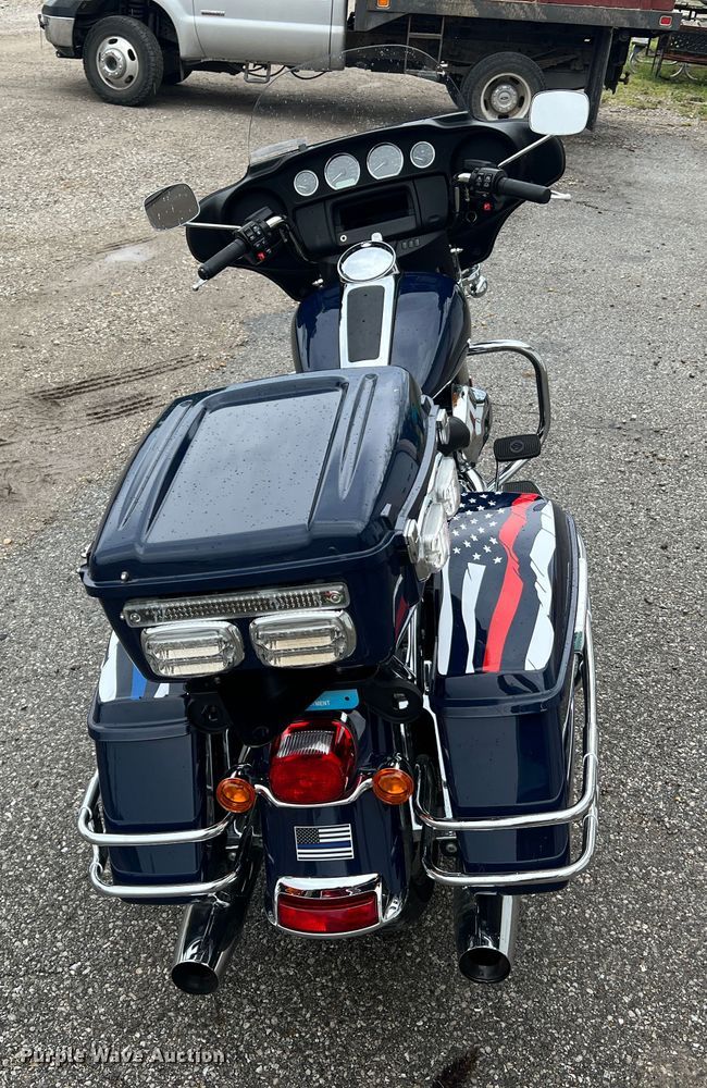 image for item JM9212 2014 Harley Davidson Electra Glide FLHTP Police  motorcycle