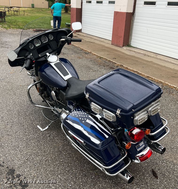 image for item JM9212 2014 Harley Davidson Electra Glide FLHTP Police  motorcycle