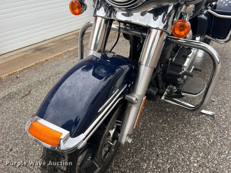 image for item JM9212 2014 Harley Davidson Electra Glide FLHTP Police  motorcycle