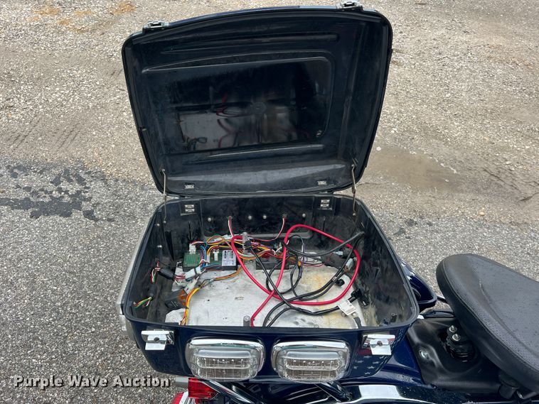 image for item JM9212 2014 Harley Davidson Electra Glide FLHTP Police  motorcycle