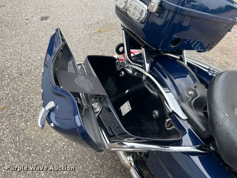 image for item JM9212 2014 Harley Davidson Electra Glide FLHTP Police  motorcycle