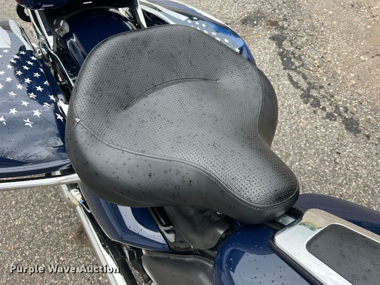 image for item JM9212 2014 Harley Davidson Electra Glide FLHTP Police  motorcycle