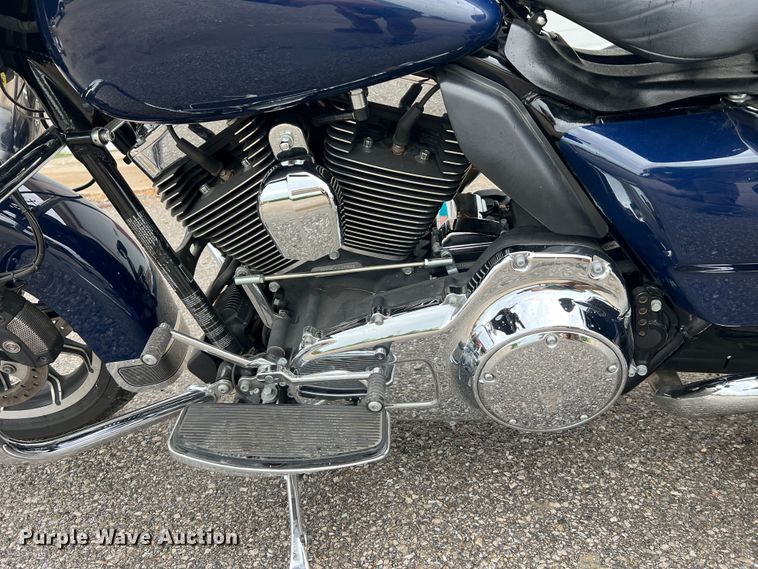 image for item JM9212 2014 Harley Davidson Electra Glide FLHTP Police  motorcycle