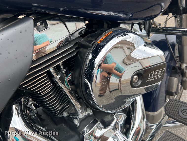 image for item JM9212 2014 Harley Davidson Electra Glide FLHTP Police  motorcycle