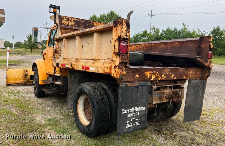 image for item JM9213 1992 International 4900  dump truck