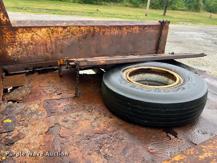 image for item JM9213 1992 International 4900  dump truck