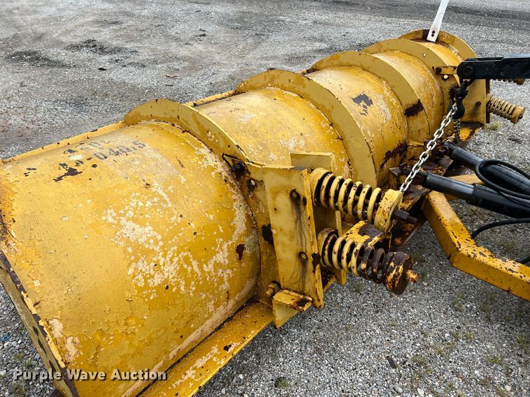 image for item JM9213 1992 International 4900  dump truck