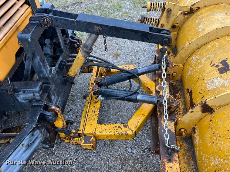 image for item JM9213 1992 International 4900  dump truck