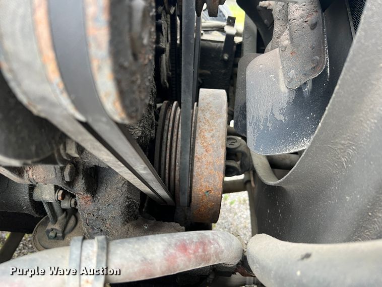 image for item JM9213 1992 International 4900  dump truck