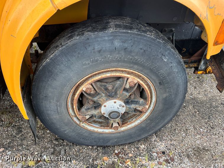 image for item JM9213 1992 International 4900  dump truck