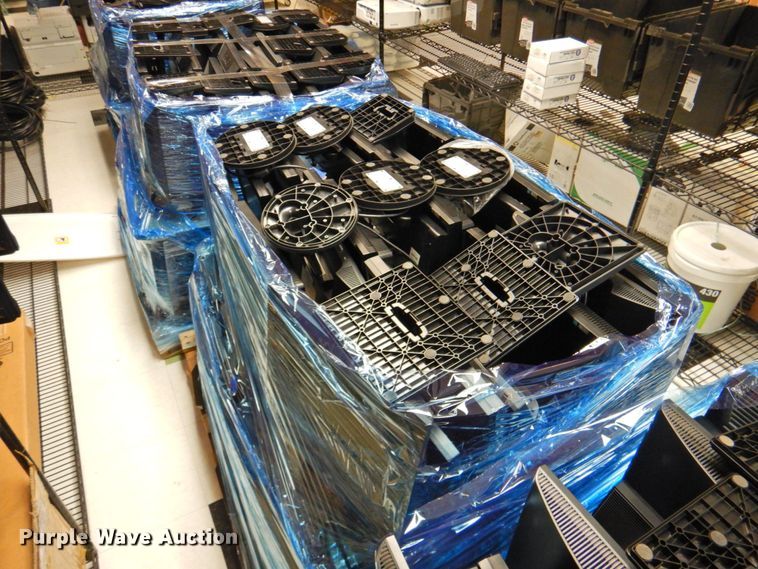 image for item JR9972 Approximately 380 monitors