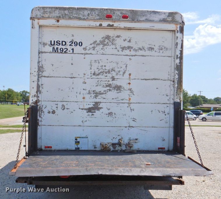 image for item JR9974 1992 GMC Vandura G3500  box truck